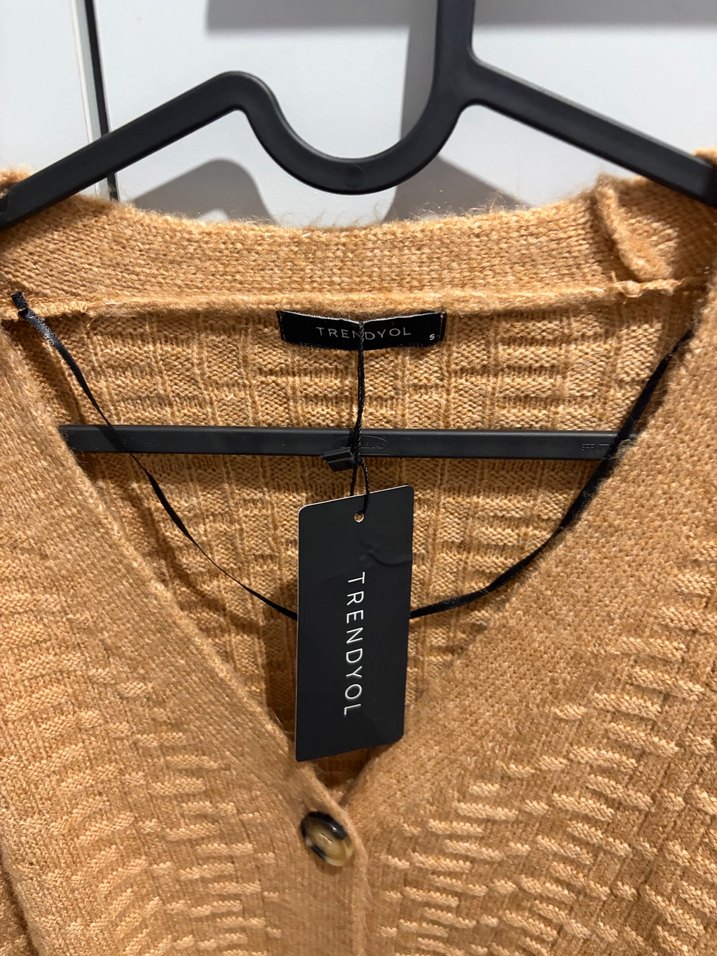 Kahverengi Örgü V Yaka Kadın Hırka - Görsel 2