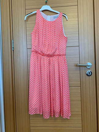 38 Beden Puantiyeli sifon elbise