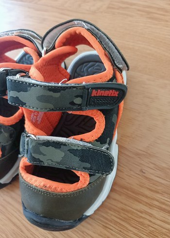 Kinetix Kamuflaj Desenli Erkek Çocuk Cırt Cırtlı Terlik