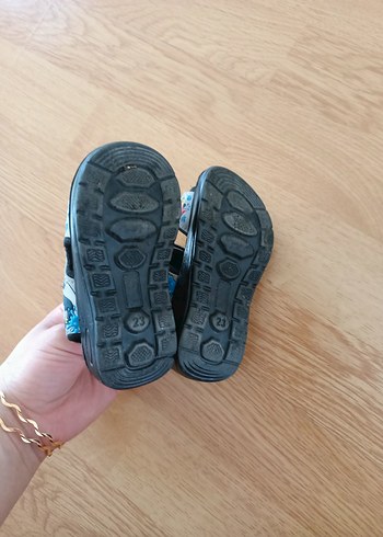 23 Beden sarı Renk Sarı Gri Erkek Çocuk Cırt Cırtlı Terlik