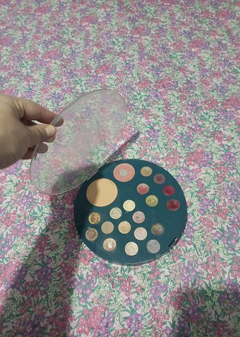 Çok Renkli Göz Farı Paleti - Görsel 4