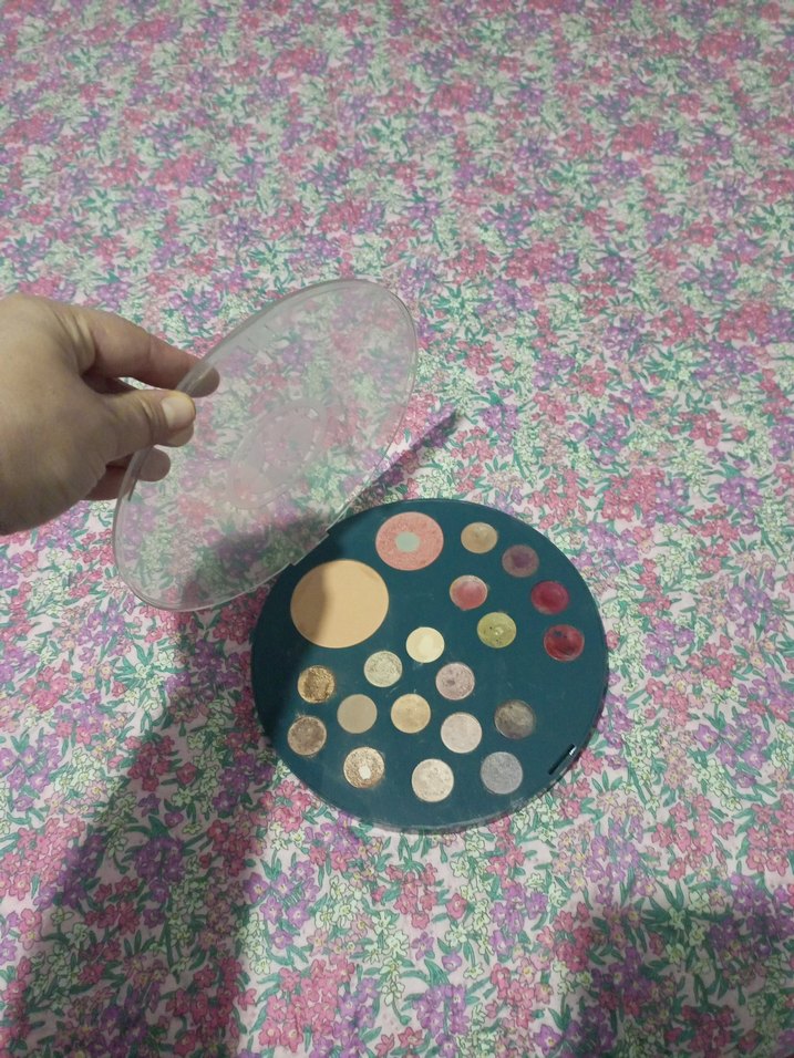 Çok Renkli Göz Farı Paleti - Görsel 4