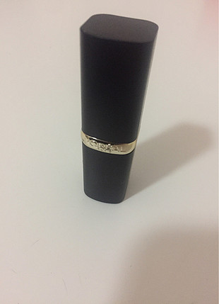 Loreal color riche matte ruj