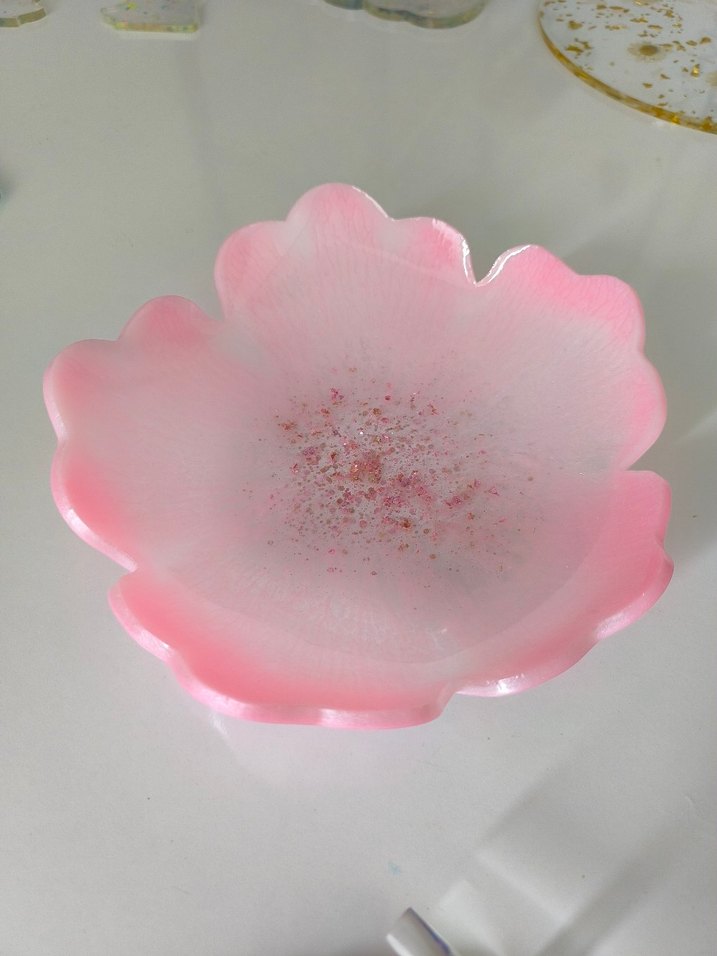 Pembe Şeffaf Çiçek Desenli Epoksi Kase - Görsel 3