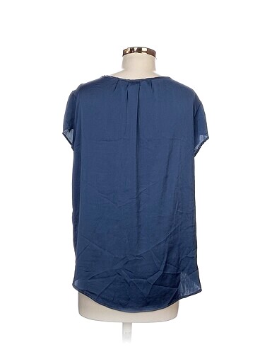 42 Beden H&M Bluz %70 İndirimli.