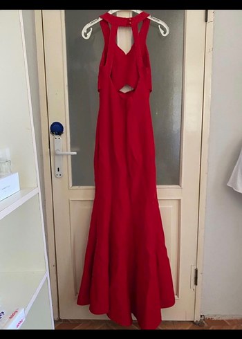 Kırmızı Uzun Drapeli V Yakalı Abiye Elbise - Görsel 4