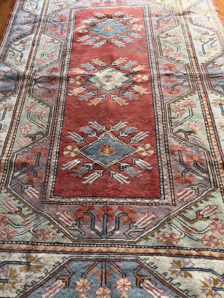 Çok Renkli Geleneksel Desenli Halı - Görsel 2