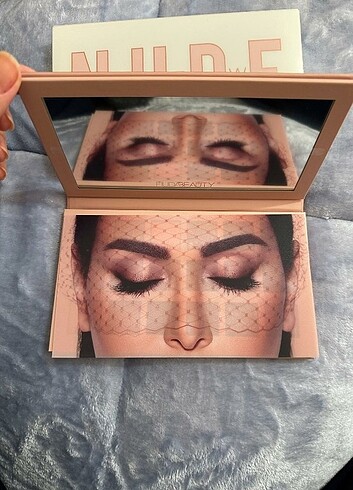 Beden Huda beauty