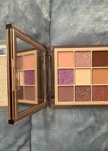 Huda Beauty Huda beauty far paleti