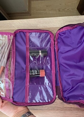 Seyahat makyaj düzenleme çantası