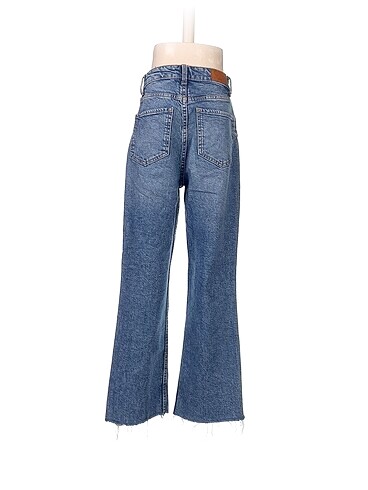 34 Beden Bershka Jean / Kot %70 İndirimli.