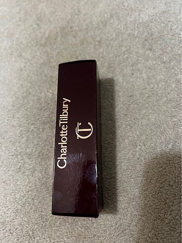 Diğer Charlotte Tilbury Airbrush Flawless Setting Spray. Sabitleme Sp