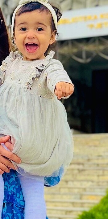 Kız bebek elbisesi