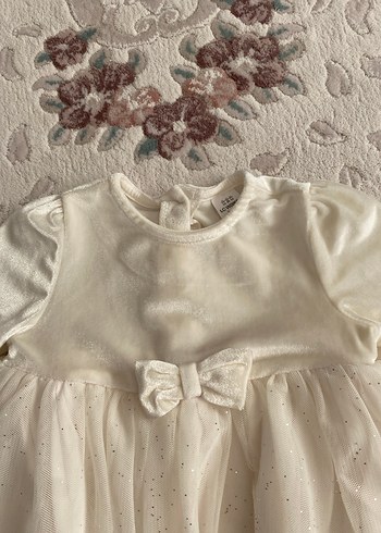 Kız Çocuk Beyaz Uzun Kollu tütülü Elbise - Görsel 3