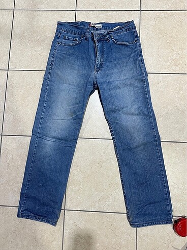 Levis