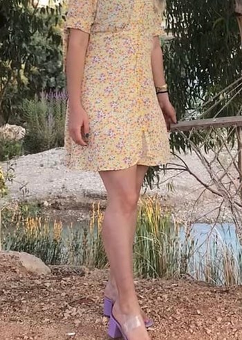 s Beden Sarı çiçekli Elbise