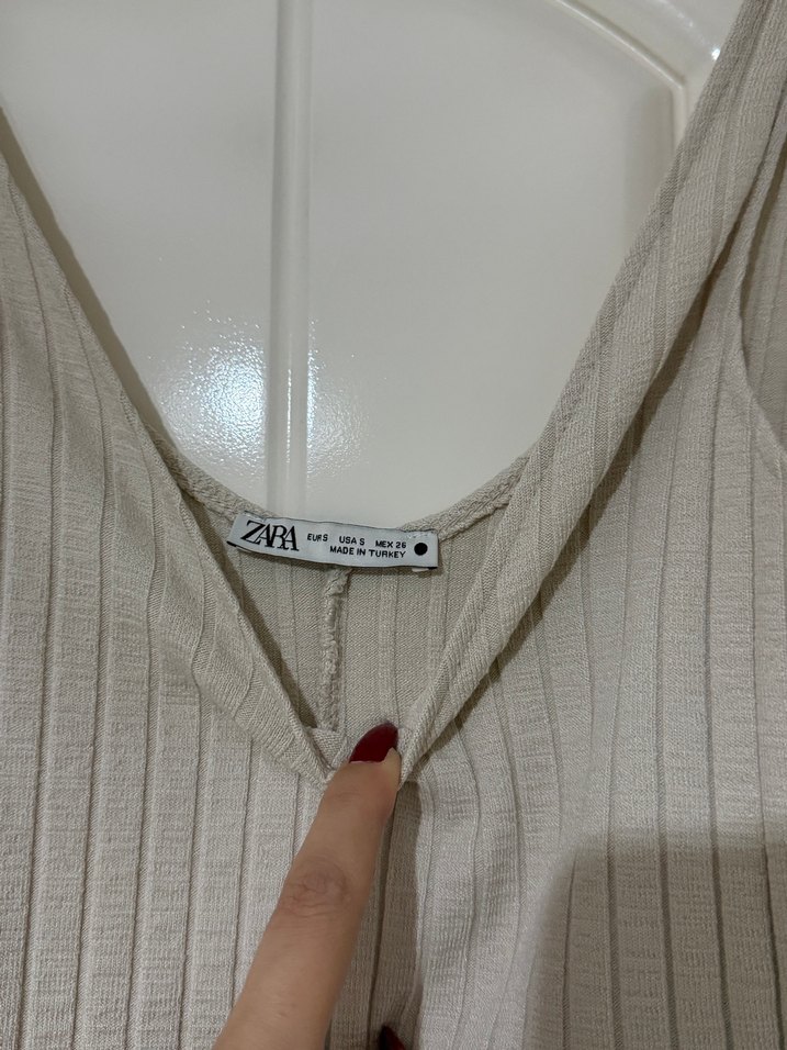 Bej V Yaka Uzun İnce Elbise - Görsel 3