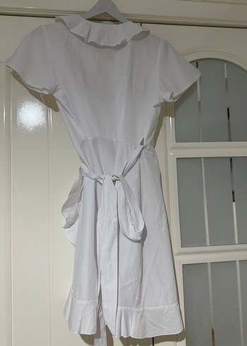 Beyaz Fırfırlı Midi Elbise - Görsel 3