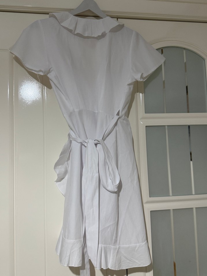 Beyaz Fırfırlı Midi Elbise - Görsel 3