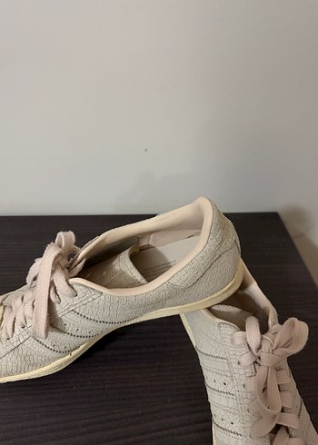 Adidas Bej Kadın Sneakers Düz Tabanlı Rahat - Görsel 3