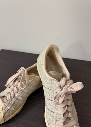 Adidas Bej Kadın Sneakers Düz Tabanlı Rahat - Görsel 2