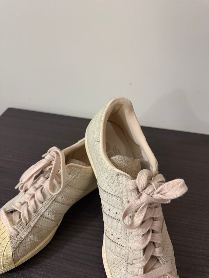 Adidas Bej Kadın Sneakers Düz Tabanlı Rahat - Görsel 2