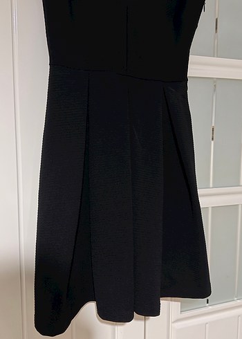 Siyah V Yaka Pilili Mini Elbise - Görsel 2