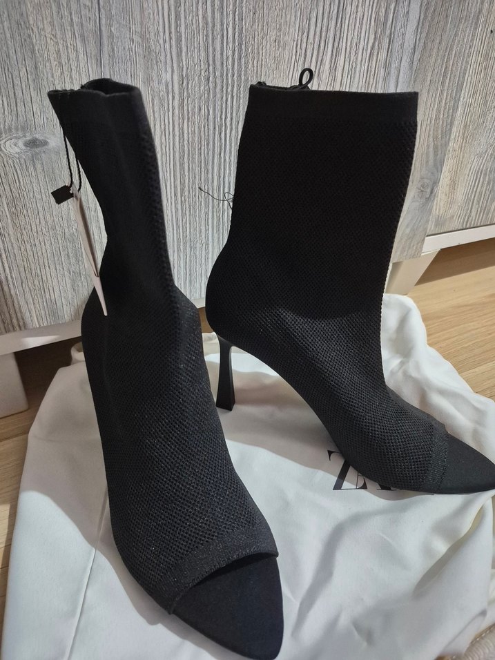 Zara Siyah topuklu bot - Görsel 3