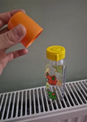 Wee marka Turuncu Kapaklı Renkli Bebek Biberonu - Görsel 4