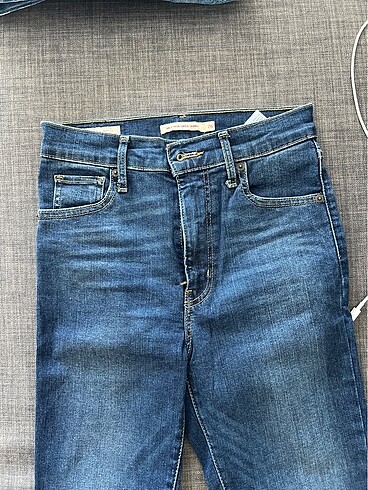 Levis jean