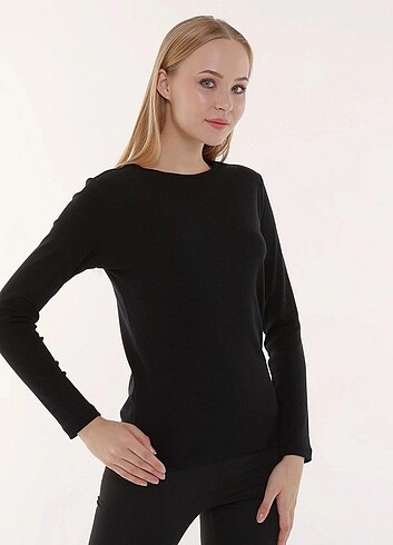 Siyah bady uzun kollu M-L-XL-XXL bedenleri mevcut