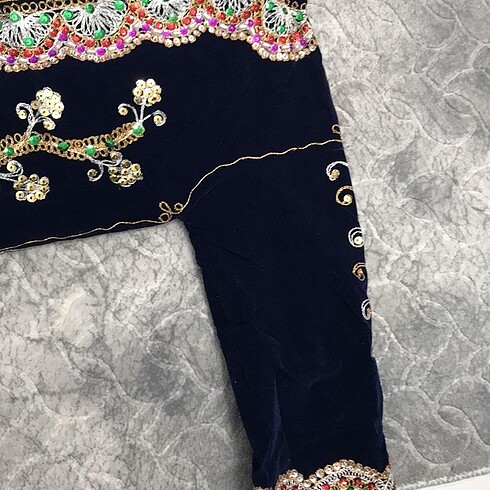 l Beden Kaftan işlemeli
