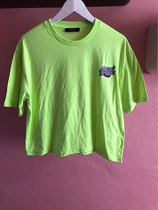 Bershka neon tshirt