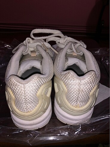 37 Beden beyaz Renk Adidas torsion spor ayakkabı