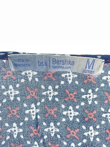 m Beden lacivert Renk Bershka Bluz %70 İndirimli.