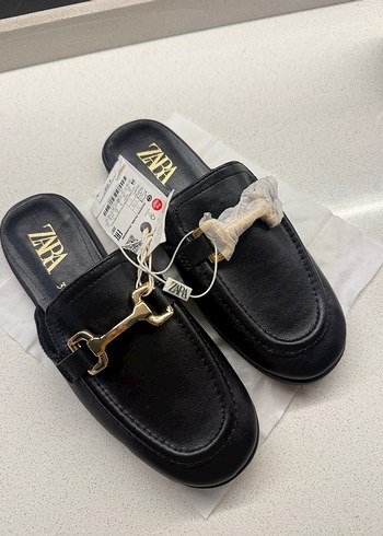 Zara Siyah Tokali Kadin Terlik
