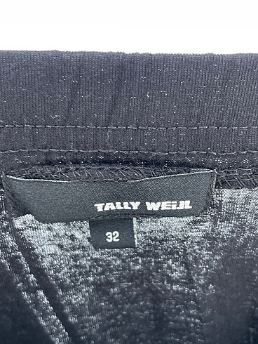 32 Beden siyah Renk Tally Weijl Midi Etek %70 İndirimli.