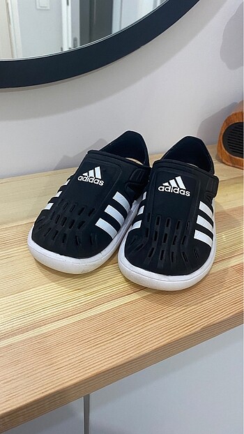 25 Beden siyah Renk Adidas sandalet