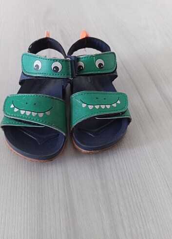 25 Beden yeşil Renk Lcw erkek çocuk sandalet