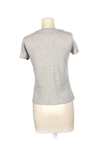 m Beden LC Waikiki T-shirt %70 İndirimli.