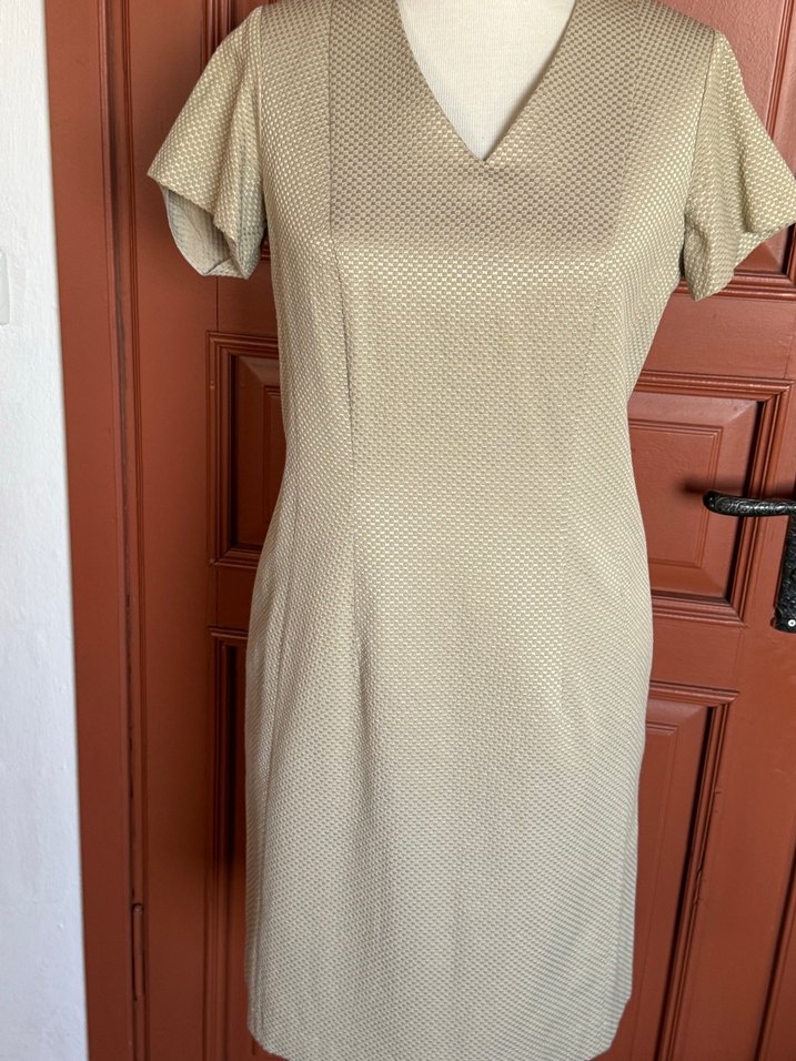 Atalar 42-44beden V Yakalı Bej Midi Kadın Elbise - Görsel 2