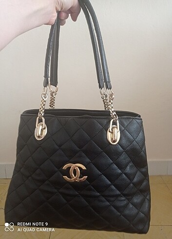 Chanel kol çantası 