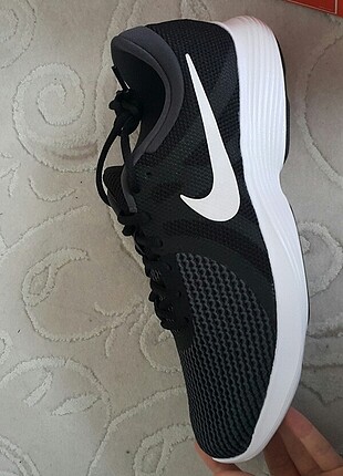 Nike Erkek spor ayakkabi