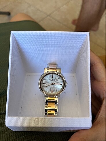 Guess saat