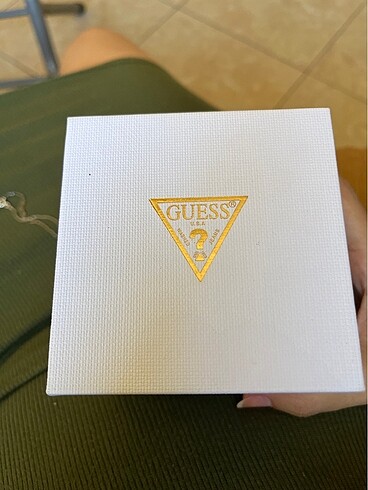 Guess Guess saat