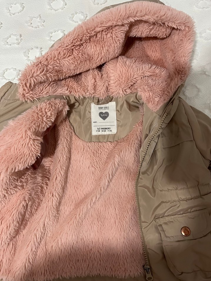 Kız Çocuk Bej Kapüşonlu  Mont - Görsel 2