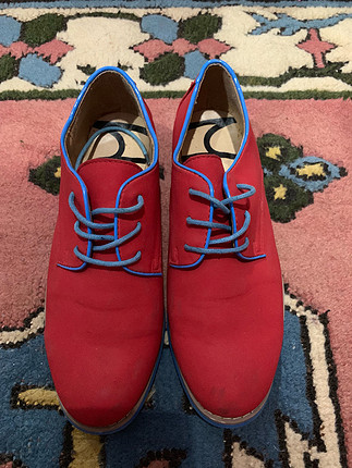 Markasız Ürün Kırmızı bağcikli ayakkabi