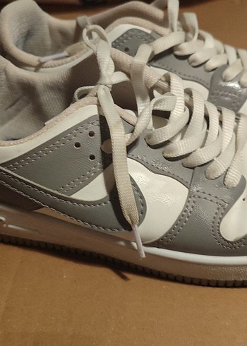 37 Beden Nike Gri Kadın Spor Ayakkabı