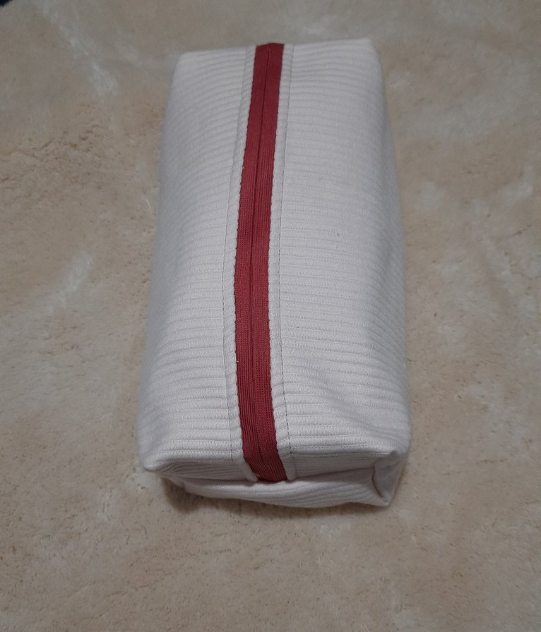 Fermuarlı Kadın Makyaj Çantası - Görsel 5