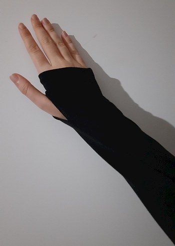 Parmak Geçmeli Siyah Dirsek Altı penye kolluk - Görsel 4